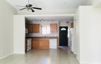 2/2 & 3/2 Town-homes in Central Phoenix!!