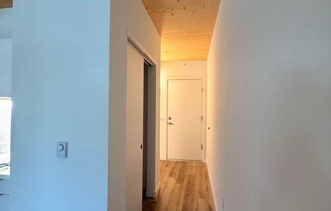 Studio, 1 bath, 360 sqft, $1,199, Unit 214-MFTE