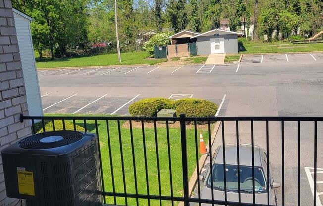 1 bed, 1 bath, 628 sqft, $1,100, Unit 215-F
