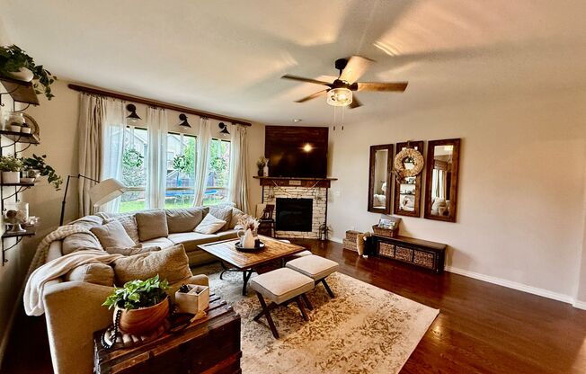 Spacious & Stylish 5-Bedroom Home in Wolf Ranch