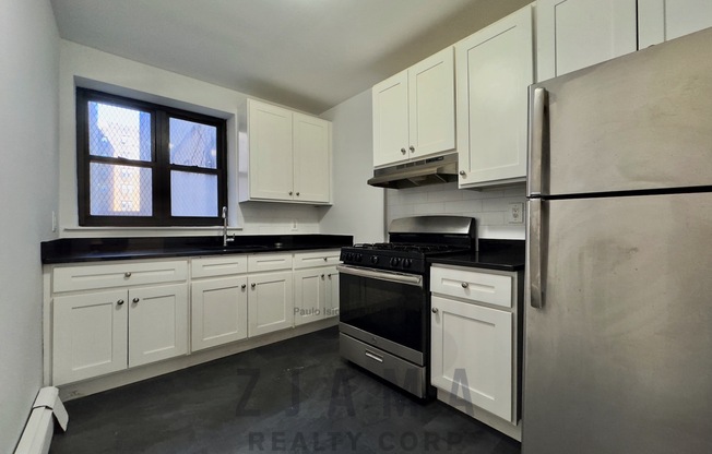 136 SAINT PAULS PL