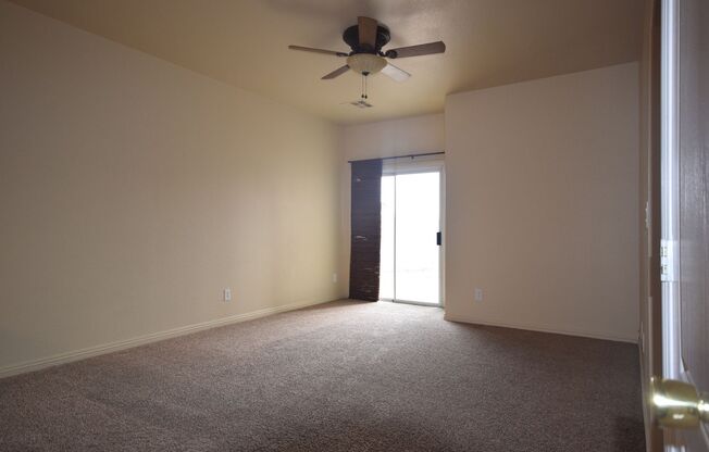 3 beds, 2.5 baths, $2,010
