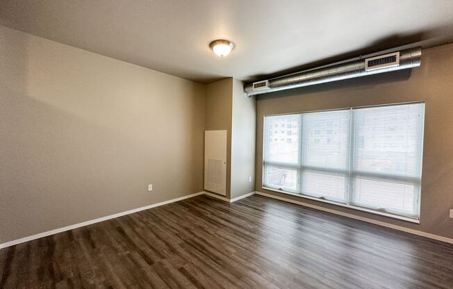 Studio, 1 bath, 558 sqft, $845, Unit Bldg 2 Apt 2402