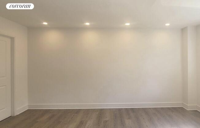 1 bed, 1 bath, $5,500, Unit 4F