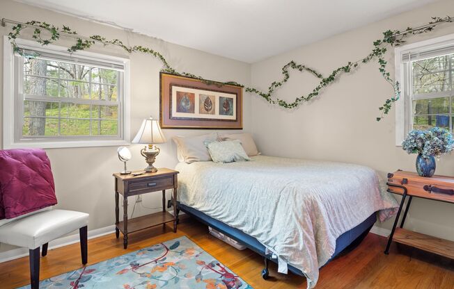 2 beds, 1 bath, $1,595, Unit Apt #3