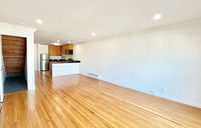 4130-40 Cesar Chavez