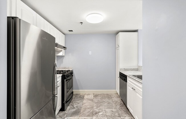 1 bed, 1 bath, 651 sqft, $3,200, Unit 906