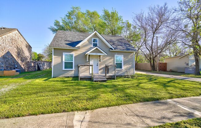 Welcome to 131 W. Hayes, Norman OK 73069