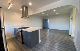 2 beds, 1 bath, 780 sqft, $2,495, Unit 13