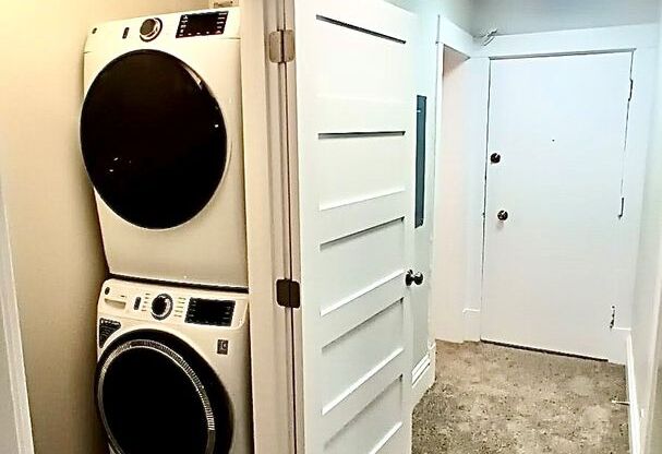 Lindon Apartments