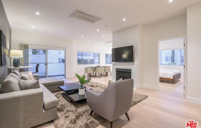 3 beds, 2 baths, 1,486 sqft, $7,300, Unit 105