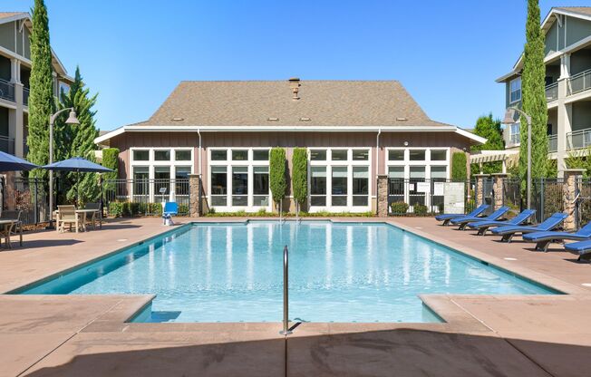 2 beds, 2 baths, 1,015 sqft, $1,685, Unit 140