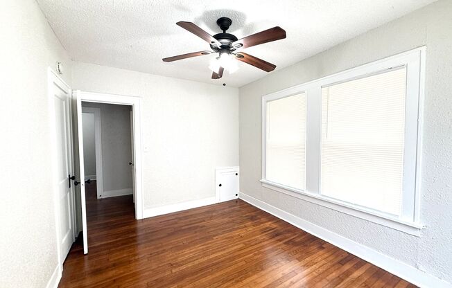 1 bed, 1 bath, $1,000, Unit B3606