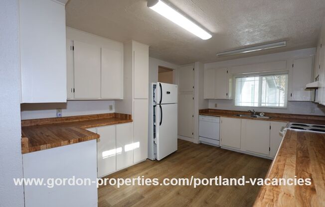 2 beds, 1 bath, $1,795