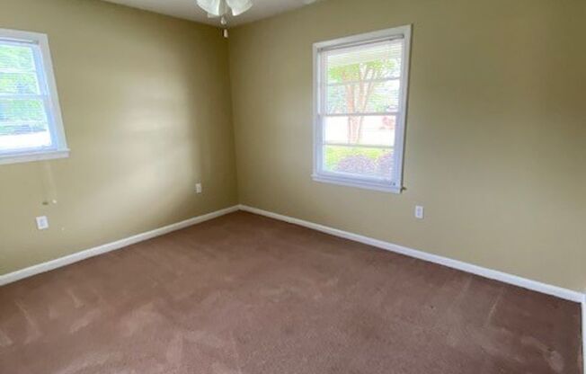 2 beds, 1 bath, 750 sqft, $900, Unit A1