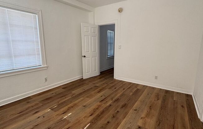 Fenwick, 8450 - Floralita, 10560