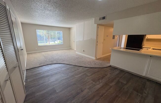 2 beds, 1 bath, 895 sqft, $1,700, Unit 494803