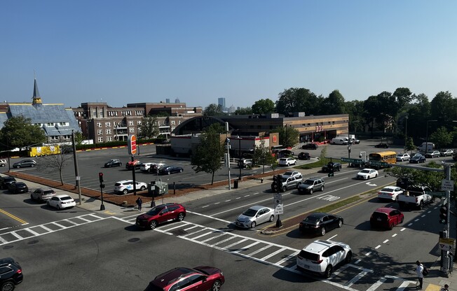 4 beds, 1 bath, $3,750, Unit 5