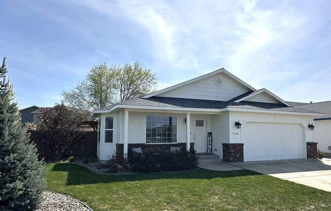 Beautiful 3/2 Home With Backyard Oasis!