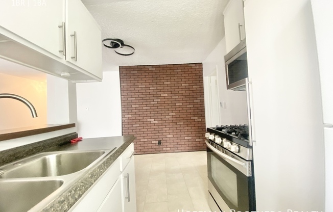 1 bed, 1 bath, $1,950