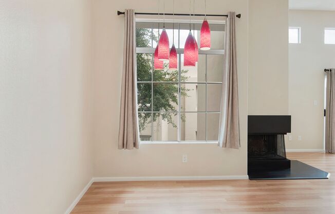 2 beds, 2 baths, $2,000, Unit Unit 2093
