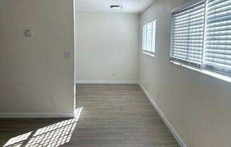 2 beds, 1 bath, $2,450, Unit 2