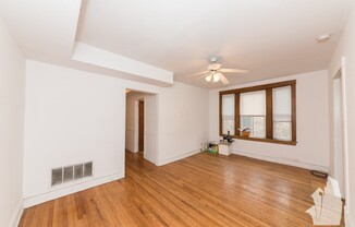 3822 N Sheffield Ave, Chicago IL 3818-2