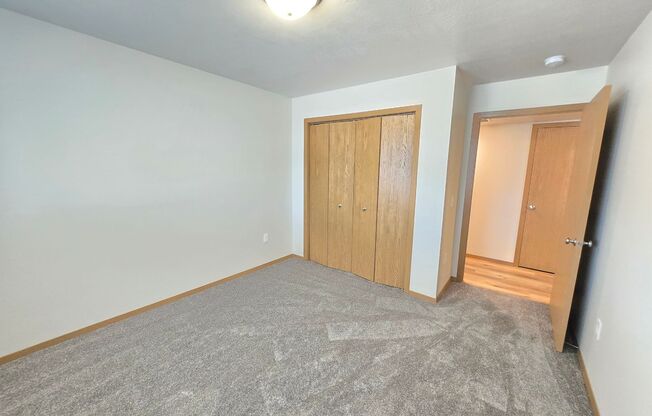 2 beds, 1 bath, 1,090 sqft, $1,230, Unit 3500 206