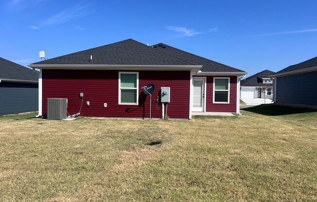 3 beds, 2 baths, $1,599