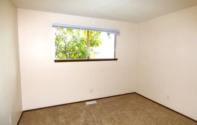 Rent Special: 1/2 Off April's Rent!!