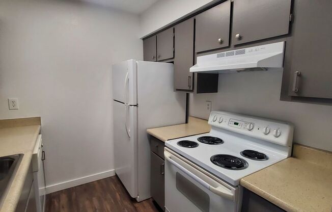 1 bed, 1 bath, 580 sqft, $1,095, Unit 222
