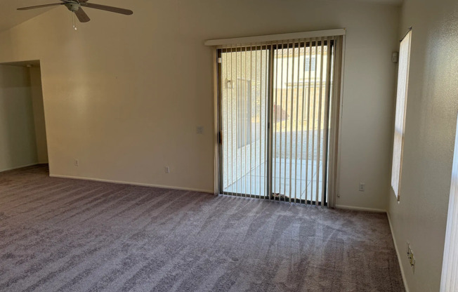 Cozy 3 bedroom for rent in Goodyear