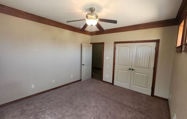 3 beds, 2 baths, $1,695