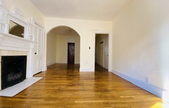 50 Saint Germain St # B