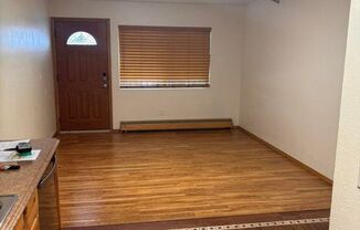 1 bed, 1 bath, 700 sqft, $1,150, Unit Unit 12