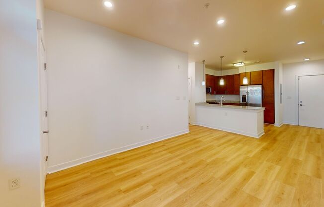 2 beds, 2 baths, $2,500, Unit Unit 104