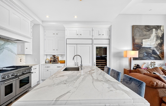 3 beds, 3.5 baths, 2,134 sqft, $20,000, Unit PH1C