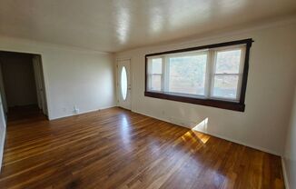 3 beds, 1 bath, $1,350