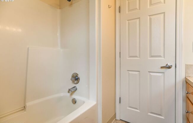 3 beds, 2 baths, $2,195, Unit # L 78