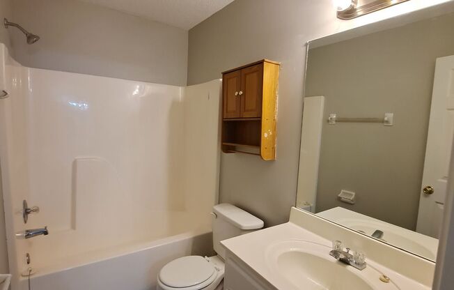 Welcome to this charming 3 bedroom, 2 bathroom brick beauty located on a cove lot in Olive Branch, MS.