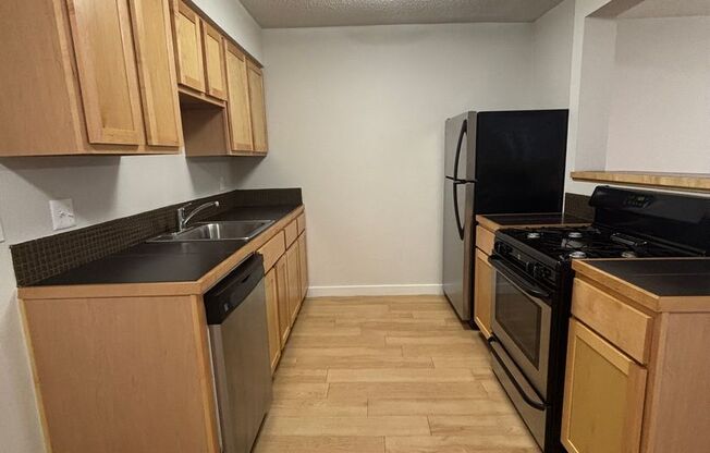 1 bed, 1 bath, 720 sqft, $1,229, Unit BOU-211