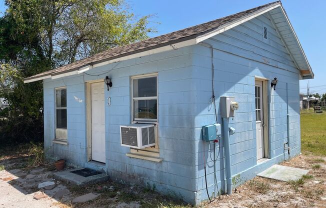 1 bed, 1 bath, 500 sqft, $650, Unit Admiral3