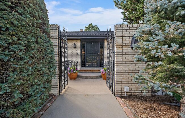 Gorgeous 4 bed 5 bath Luxury rental in Cherry Hills Village!