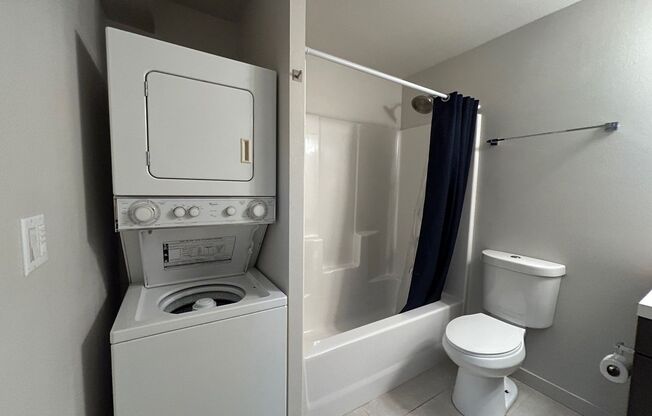 Studio, 1 bath, $1,095, Unit Unit B