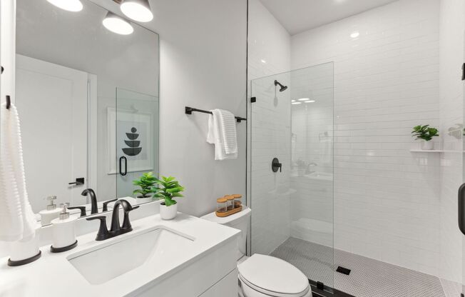 2 beds, 2 baths, 1,054 sqft, $1,925, Unit 111