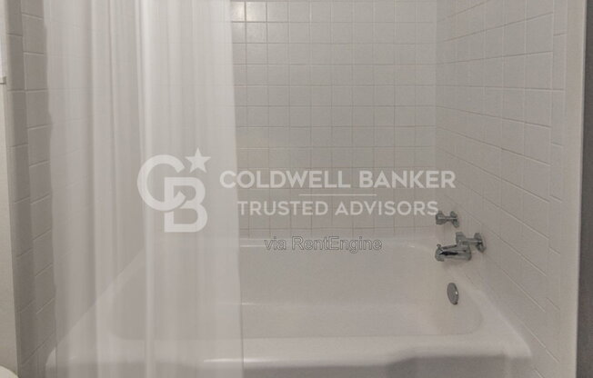 1 bed, 1 bath, 650 sqft, $680, Unit 208