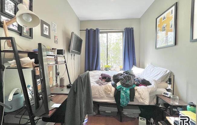447 MEEKER AVE