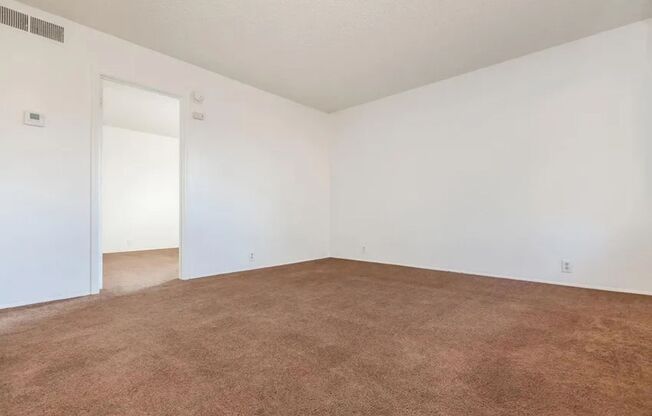 1 bed, 1 bath, 600 sqft, $1,045, Unit 2-55