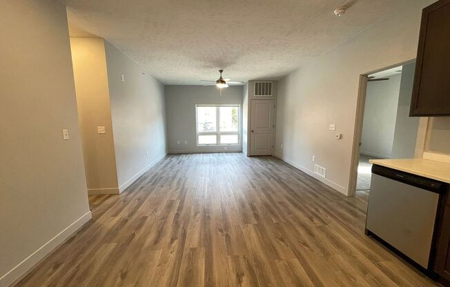 2 beds, 2 baths, 1,025 sqft, $1,495, Unit 102