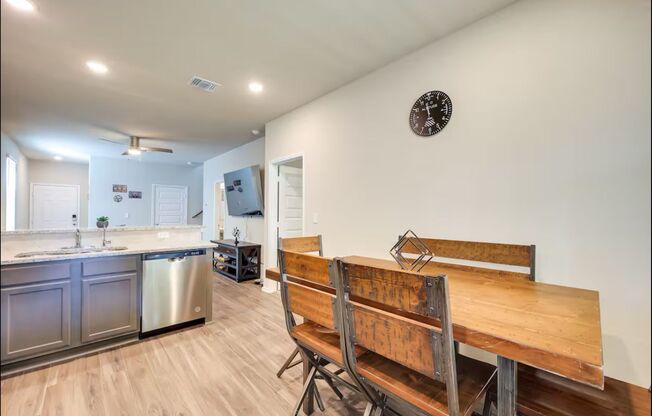 First Time Rental! 4 Bedroom 2 1/2 Bath ~Main Suite Downstairs